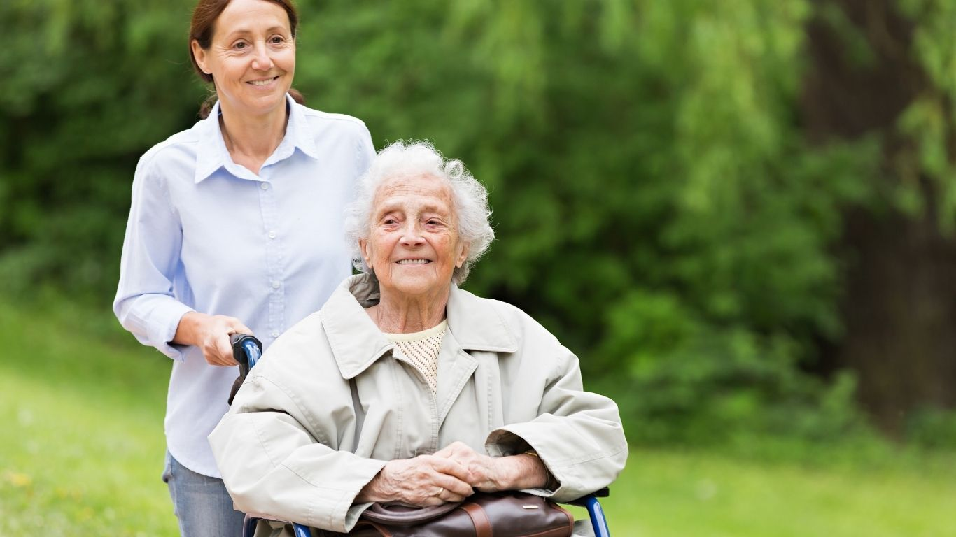 Senior living advisor helping an older adult in Selden, NY